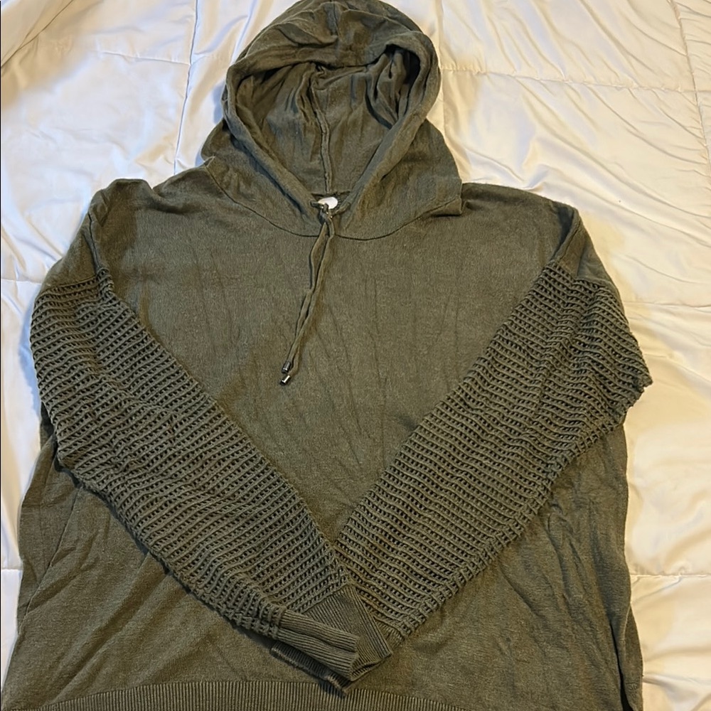 Stitches&Stripes Antara Crochet Sleeve Hooded Sweater